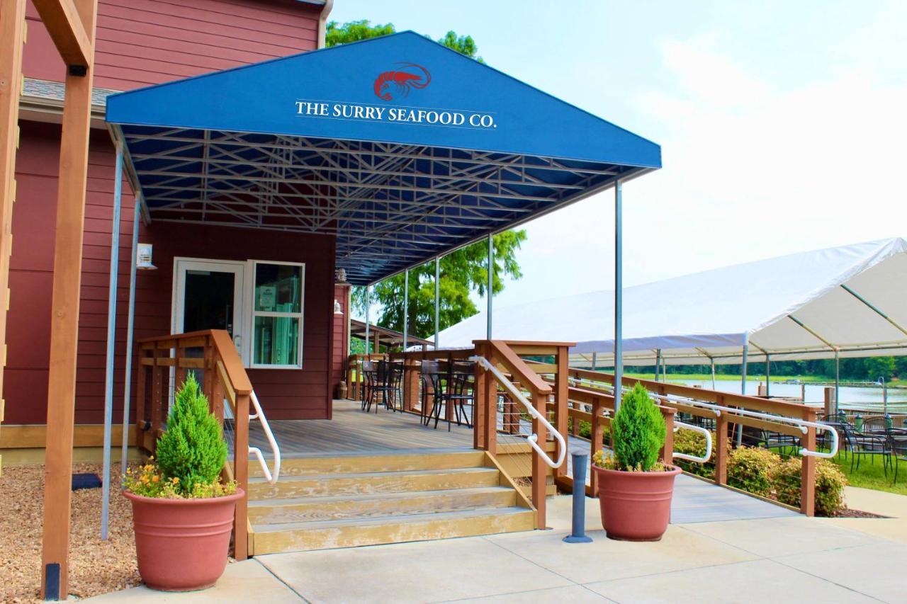 Hotel Surry Seafood Company Esterno foto